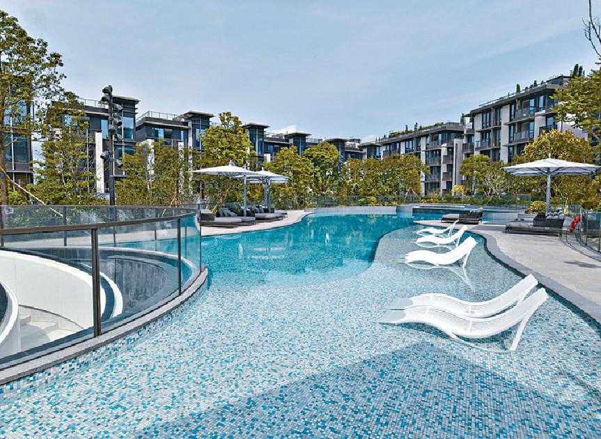 ■林海山城會所設42米長室外園林泳池及25米長室內游泳池。