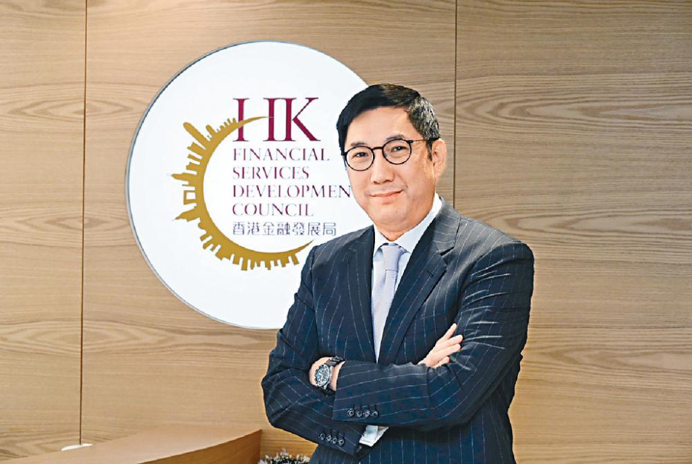 ■金發局主席李律仁指，香港與新加坡定位不同，認為港金融業發展更加全方位。