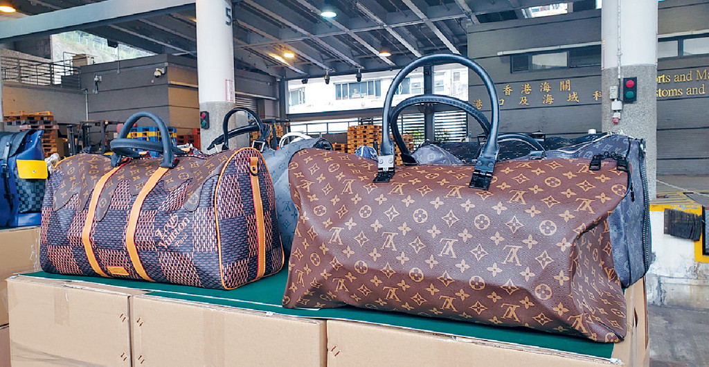 好評 赤字商品/近新 废盘LOUIS VUITTON ポーチ/バニティ