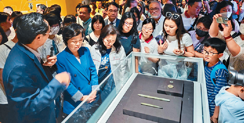 ■中銀香港特於國慶期間，資助近700名基層市民及學生參觀展覽。