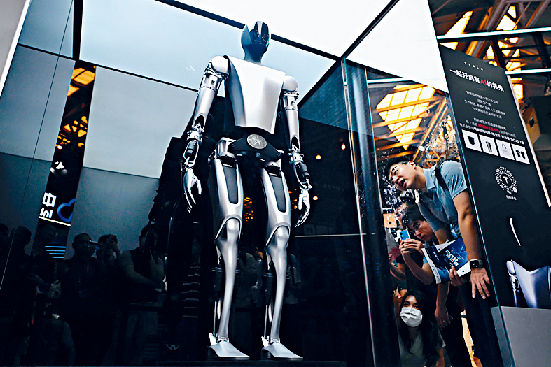 Tesla的人形機械人Optimus可望於明年發售，到時勢必掀起熱話。
