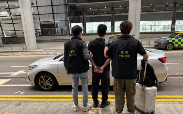 警方海關機場拘內地漢 行李箱搜出$480萬海洛英